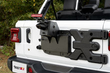 Load image into Gallery viewer, Rugged Ridge Spartacus HD Tire Carrier Wheel Mount 11546.57