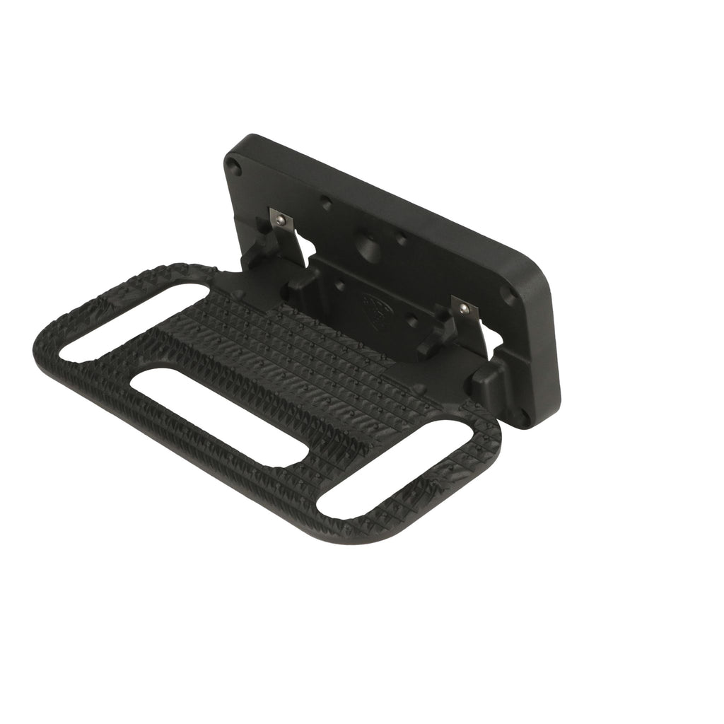 CARR  - 194011 - HD Mega Step Hitch Mount; Non LED Step Surface; XP3 Black; Single