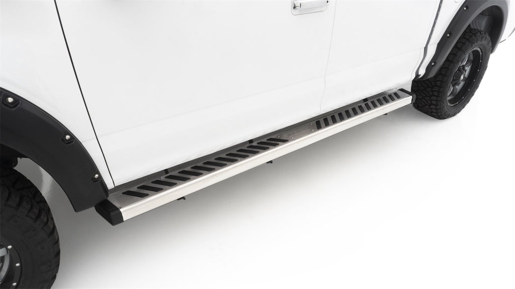 Lund Summit Ridge 2.0 Running Board Kit 28665031