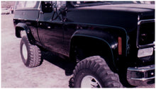 Load image into Gallery viewer, Bushwacker Cut-Out? Fender Flares 40004-11 Shoptruckparts