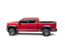 Load image into Gallery viewer, Bushwacker Pocket Style? Fender Flares 40992-02 Shoptruckparts