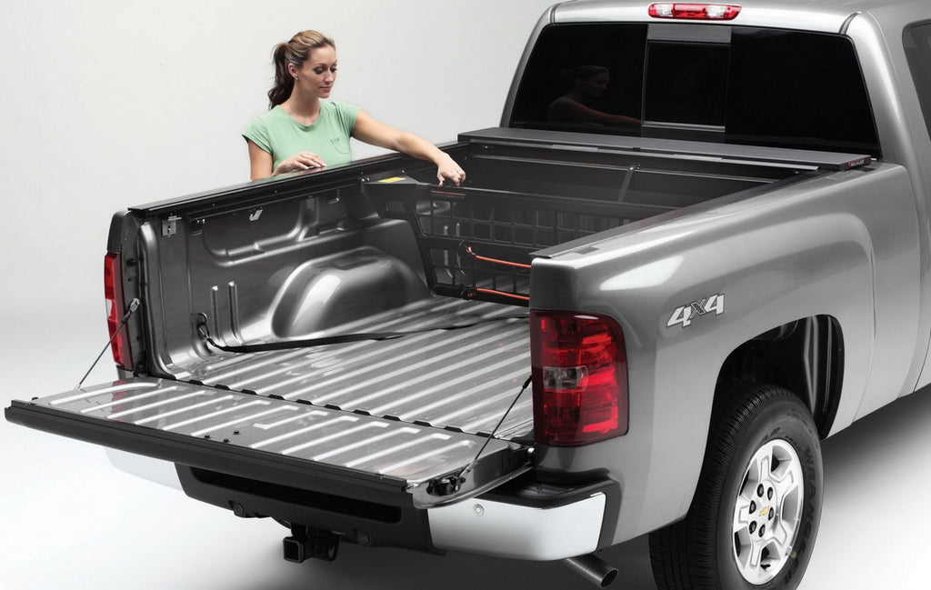 Roll N Lock Cargo Manager-19-23 Ram 1500 w/out RamBox; 6.4ft. CM402