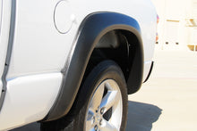 Load image into Gallery viewer, Lund Extra Wide Style Fender Flare Set EX203T