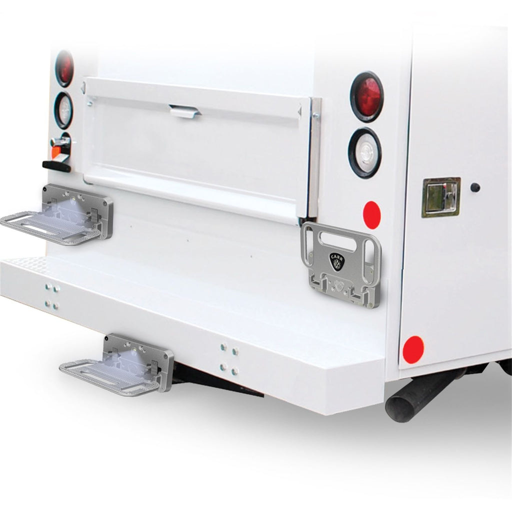 CARR  - 193002 - HD Mega Step; Flat Mount; LED Step Surface; XM3 Polished; Single