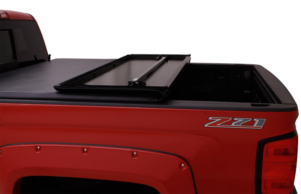 Lund Lund Hard Fold Tonneau 969554