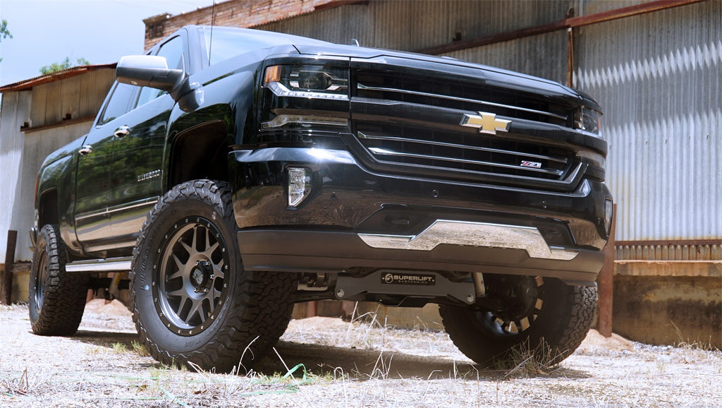 Superlift 6.5in. Lift Kit w/FOXCoilovers/RrShks-14-18 (19Clsc)GM1500 4WD w/Al or SS CtrlAr K161FX