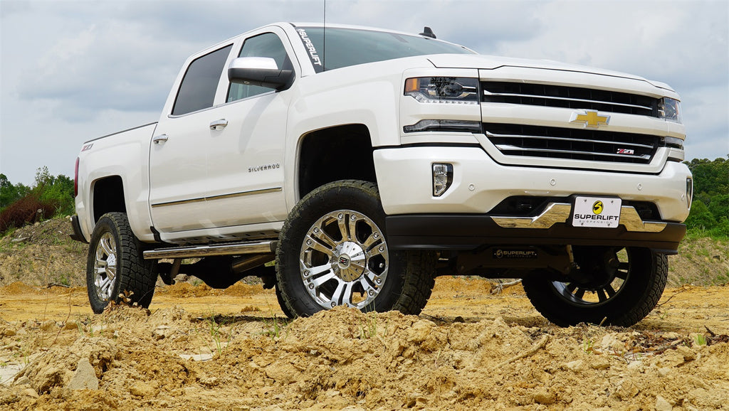 Superlift 6.5in. Lift Kit w/FOXCoilovers/RrShks-14-18 (19Clsc)GM1500 4WD w/Al or SS CtrlAr K161FX