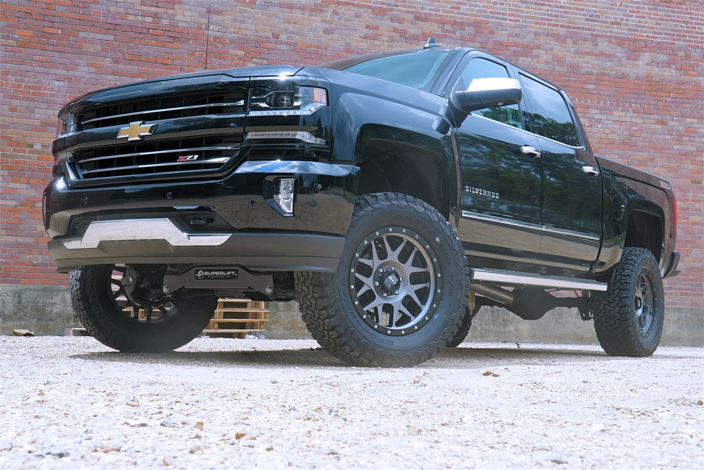 Superlift 6.5in. Lift Kit w/FOXCoilovers/RrShks-14-18 (19Clsc)GM1500 4WD w/Al or SS CtrlAr K161FX