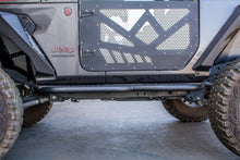 Load image into Gallery viewer, DV8 Offroad Rock Sliders - SRJL-22