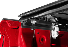 Load image into Gallery viewer, Truxedo Deuce-19 (New Body Style)-23 Silv/Sierra 1500/20-23 2500HD/3500HD 8ft. 772801
