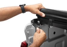 Load image into Gallery viewer, Truxedo Lo Pro-22-23 Frontier 6ft.1in. 584301