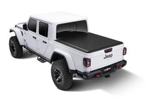 Load image into Gallery viewer, Truxedo Lo Pro-20-23 Gladiator w/or w/o Trail Rail System 523201