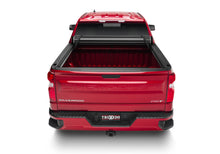 Load image into Gallery viewer, Truxedo Sentry-20-23 Sierra (w/CarbonPro Bed) 5ft.9in. 1574301