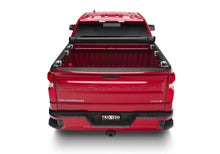 Load image into Gallery viewer, Truxedo TruXport-19 (New Body Style)-23 Silv/Sierra 1500/20-23 2500HD/3500HD 8ft. 272801