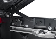 Load image into Gallery viewer, Undercover EL 2022-23 Nissan 5ft UC5098