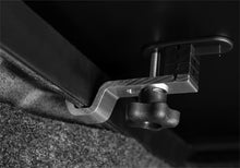 Load image into Gallery viewer, Undercover Triad 15-22 col/can 6ft TR16003