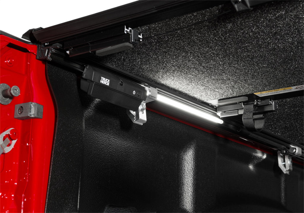 Undercover Ultra Flex 19 (New Body Style)-22 Ram 1500 8ft. UX32007