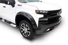 Load image into Gallery viewer, Bushwacker DRT Style? Fender Flares 40989-02 Shoptruckparts