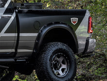 Load image into Gallery viewer, Lund Rivet Style Fender Flare Set RX137T