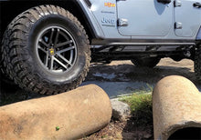 Load image into Gallery viewer, N-Fab TrailSlider-Cab Len (2 Steps)-18-23 Wrangler JL 4Dr-TX Blk TSJ184-TX