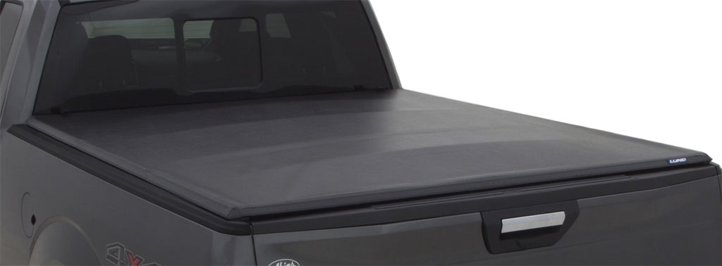 Lund Genesis? Tri-Fold Tonneau 950129